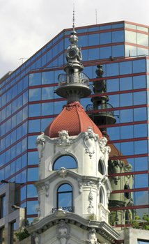 This photo of the Tower of the Tribunales Plaza Building in Buenos Aires, Argentina was taken by Luis Rock of Buenos Aires.
